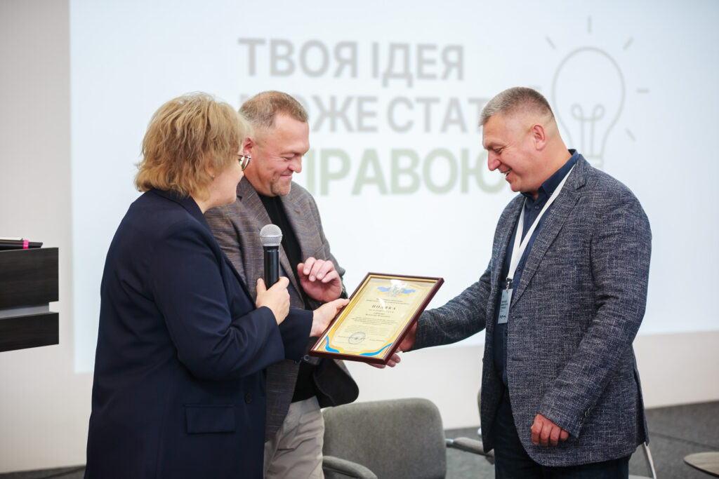 Представників кафедри відзначено подяками за плідну співпрацю
